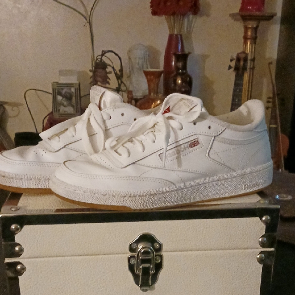 Reebok Sneakers